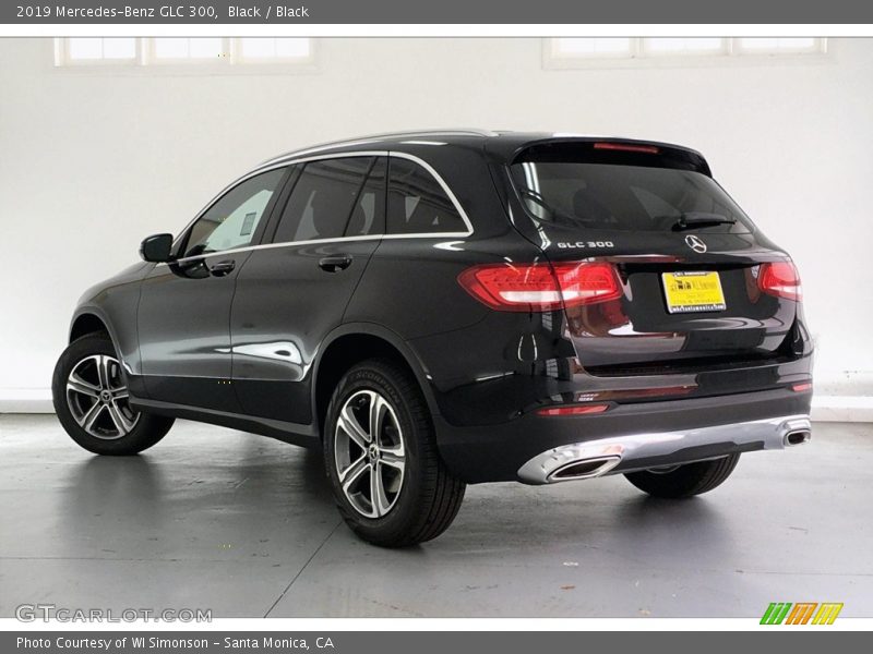 Black / Black 2019 Mercedes-Benz GLC 300