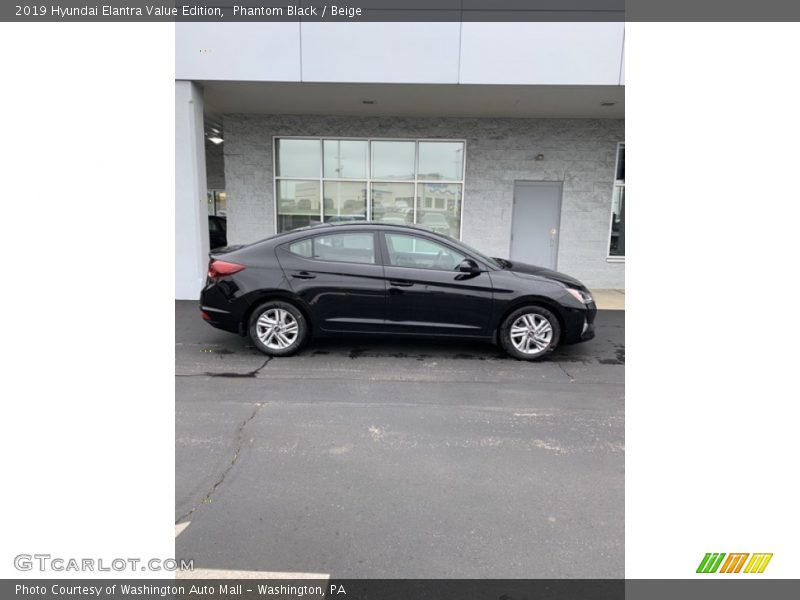 Phantom Black / Beige 2019 Hyundai Elantra Value Edition