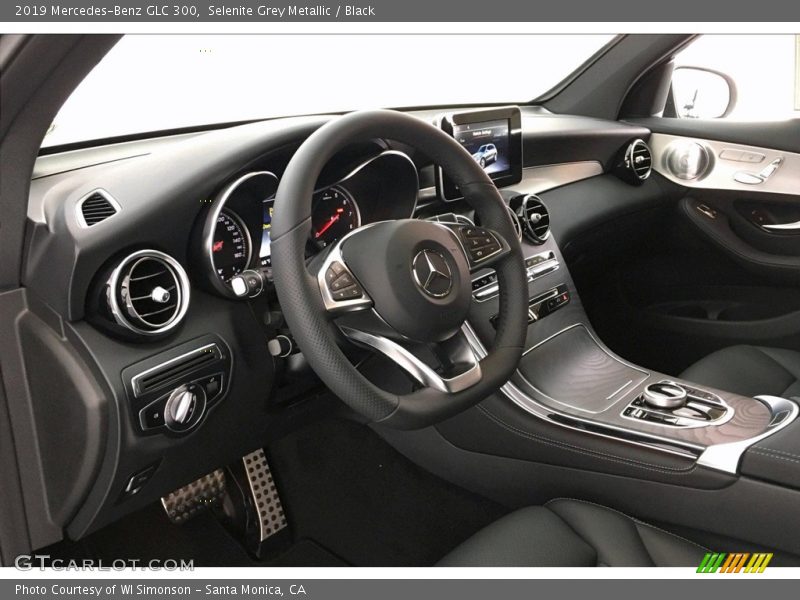 Selenite Grey Metallic / Black 2019 Mercedes-Benz GLC 300