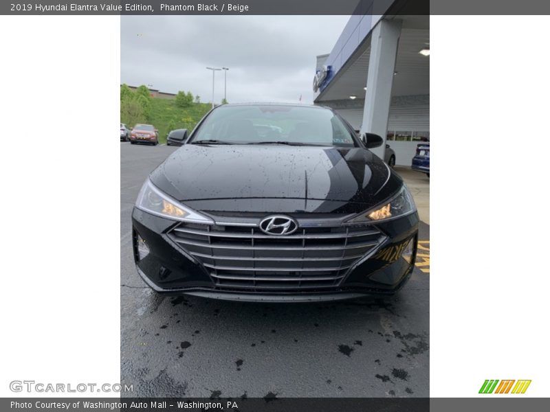 Phantom Black / Beige 2019 Hyundai Elantra Value Edition