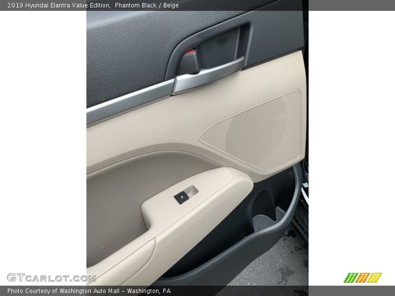 Phantom Black / Beige 2019 Hyundai Elantra Value Edition
