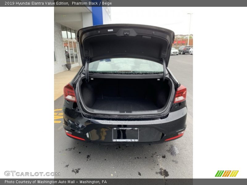 Phantom Black / Beige 2019 Hyundai Elantra Value Edition