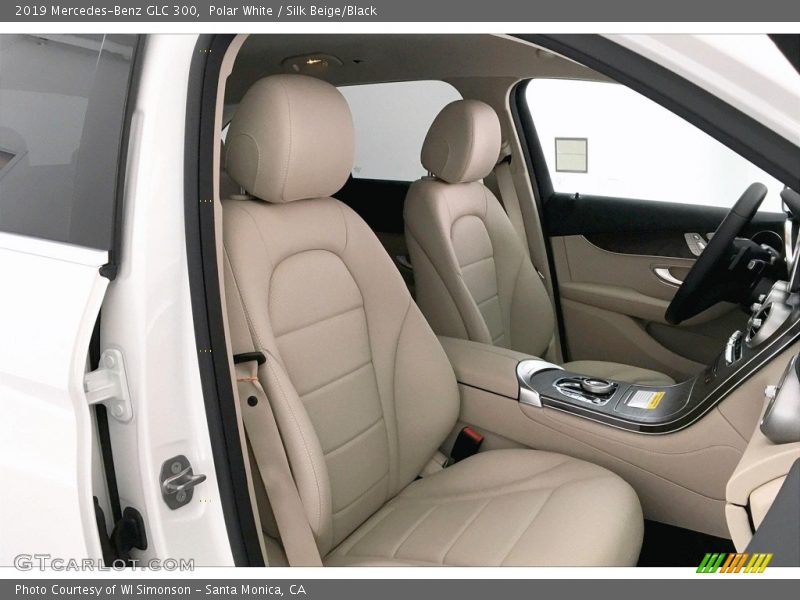 Polar White / Silk Beige/Black 2019 Mercedes-Benz GLC 300