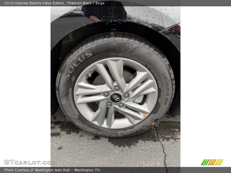 Phantom Black / Beige 2019 Hyundai Elantra Value Edition