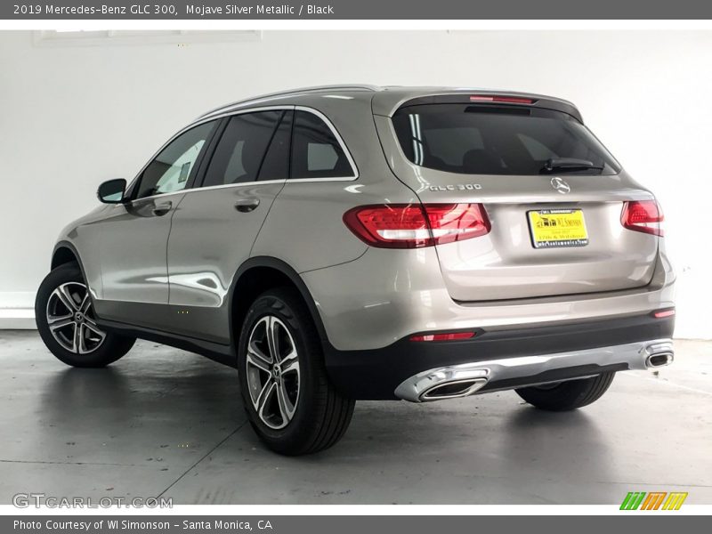 Mojave Silver Metallic / Black 2019 Mercedes-Benz GLC 300