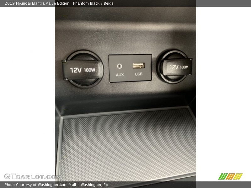 Phantom Black / Beige 2019 Hyundai Elantra Value Edition