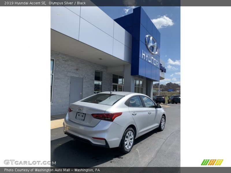 Olympus Silver / Black 2019 Hyundai Accent SE
