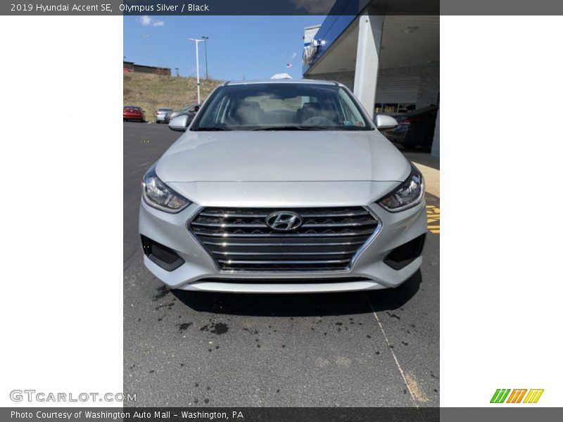 Olympus Silver / Black 2019 Hyundai Accent SE