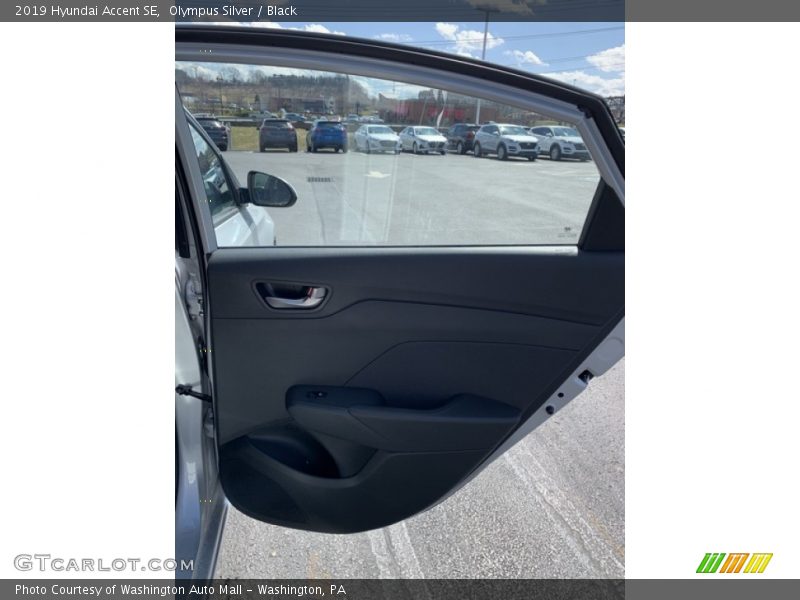 Olympus Silver / Black 2019 Hyundai Accent SE