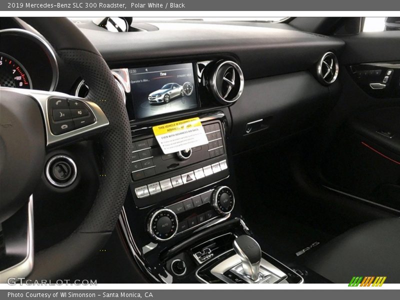 Polar White / Black 2019 Mercedes-Benz SLC 300 Roadster