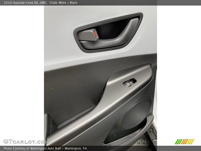 Chalk White / Black 2019 Hyundai Kona SEL AWD