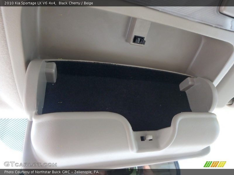 Black Cherry / Beige 2010 Kia Sportage LX V6 4x4