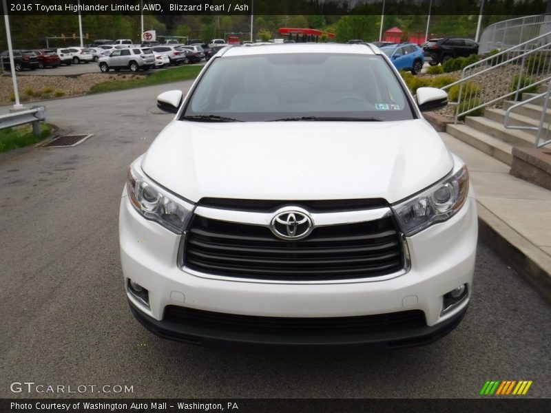 Blizzard Pearl / Ash 2016 Toyota Highlander Limited AWD