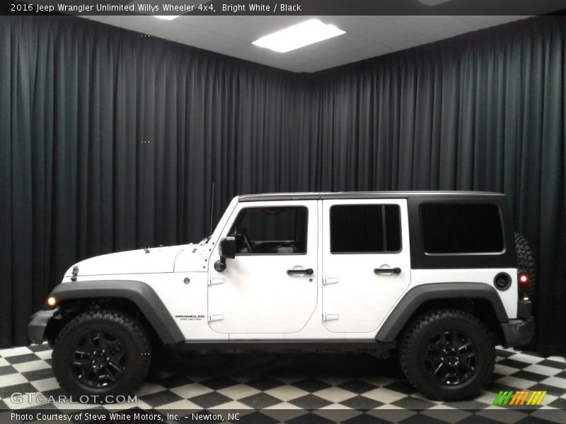 Bright White / Black 2016 Jeep Wrangler Unlimited Willys Wheeler 4x4