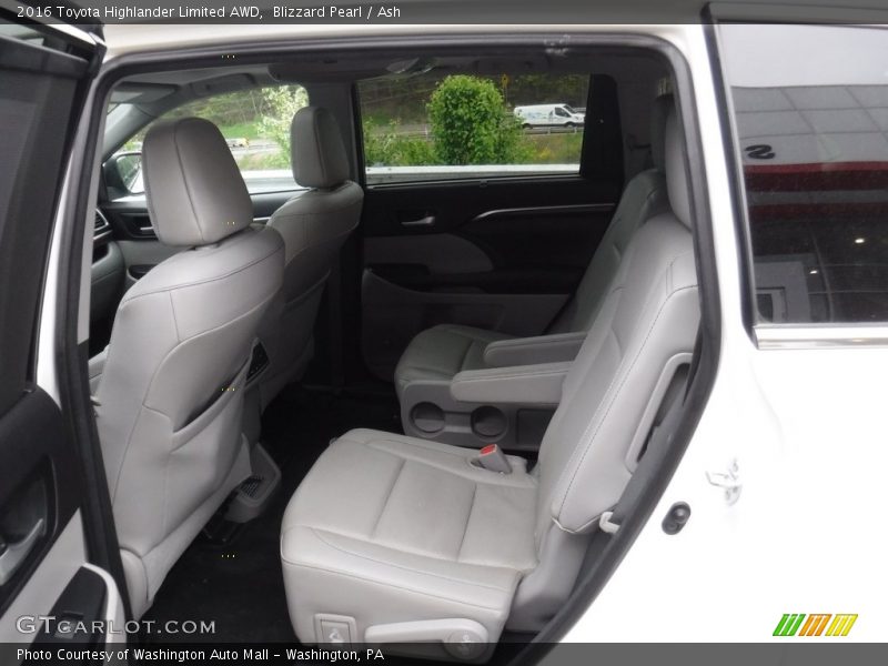 Blizzard Pearl / Ash 2016 Toyota Highlander Limited AWD
