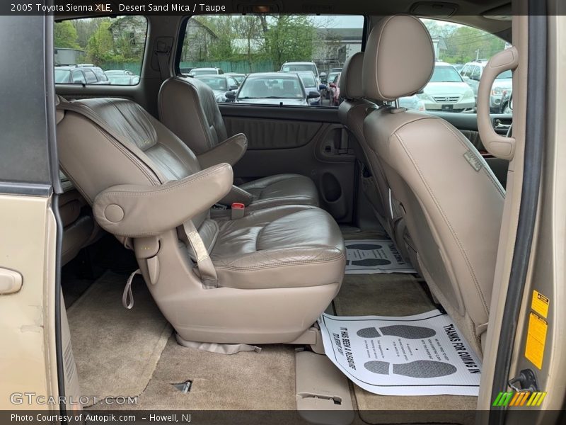 Desert Sand Mica / Taupe 2005 Toyota Sienna XLE