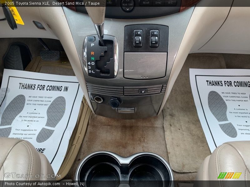 Desert Sand Mica / Taupe 2005 Toyota Sienna XLE