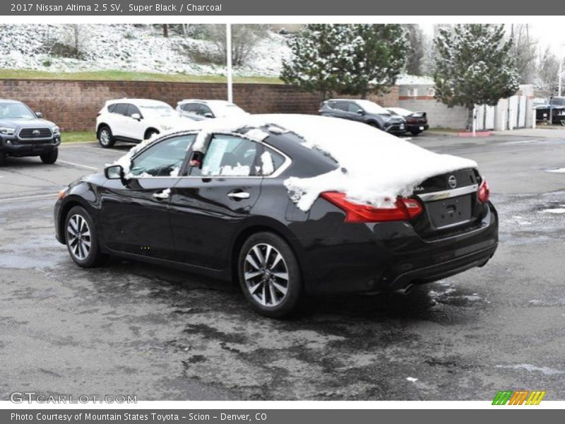 Super Black / Charcoal 2017 Nissan Altima 2.5 SV
