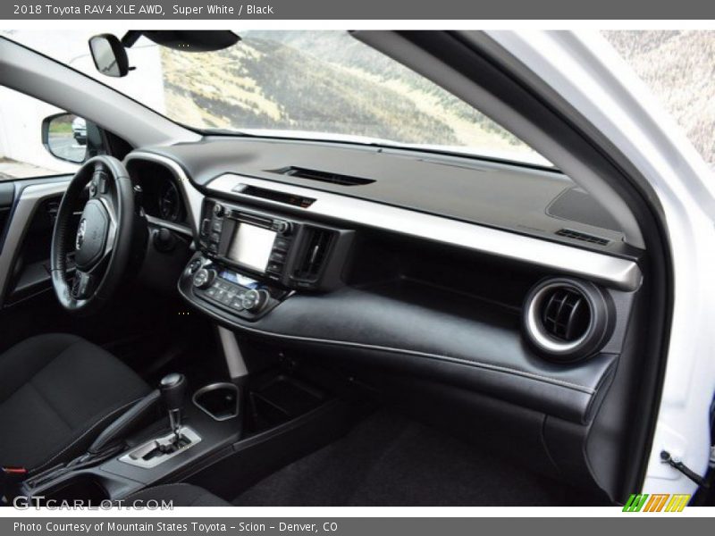 Super White / Black 2018 Toyota RAV4 XLE AWD