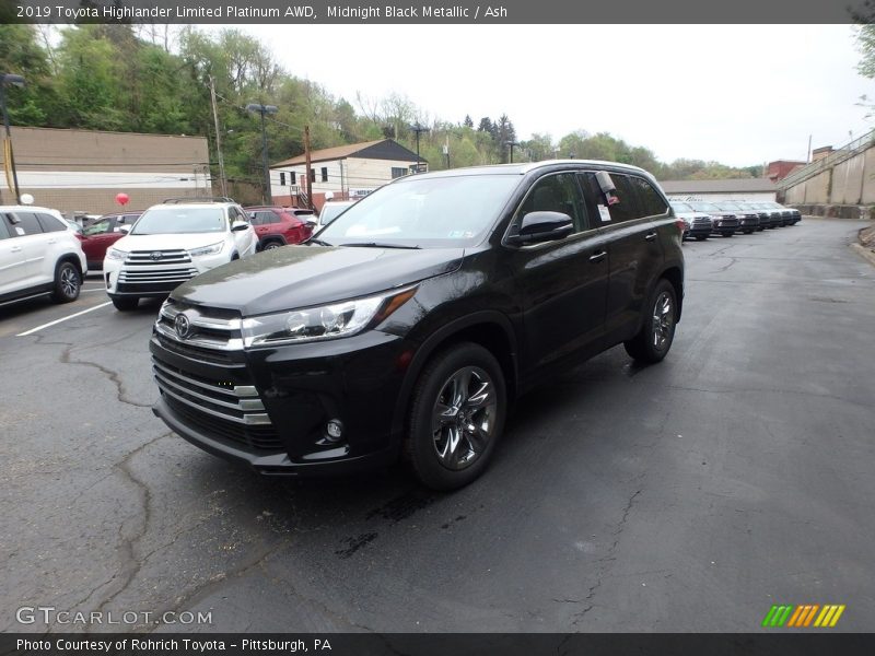 Midnight Black Metallic / Ash 2019 Toyota Highlander Limited Platinum AWD