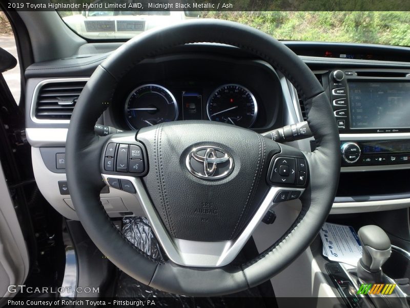  2019 Highlander Hybrid Limited AWD Steering Wheel