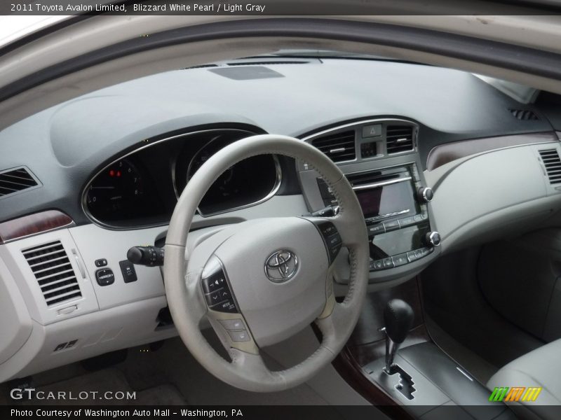 Blizzard White Pearl / Light Gray 2011 Toyota Avalon Limited