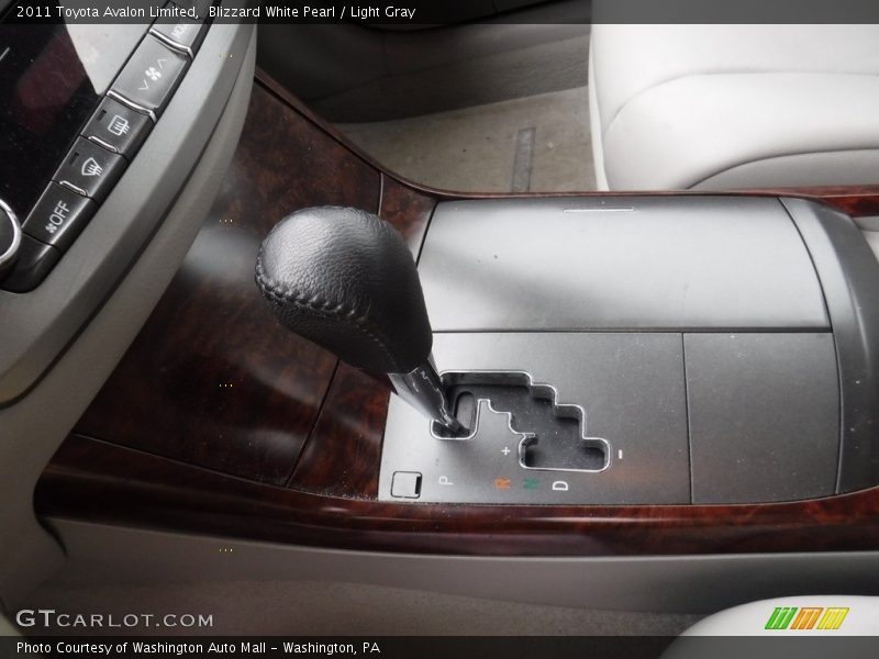 Blizzard White Pearl / Light Gray 2011 Toyota Avalon Limited