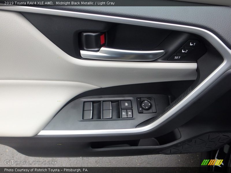Midnight Black Metallic / Light Gray 2019 Toyota RAV4 XLE AWD