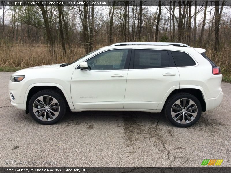  2019 Cherokee Overland 4x4 Pearl White