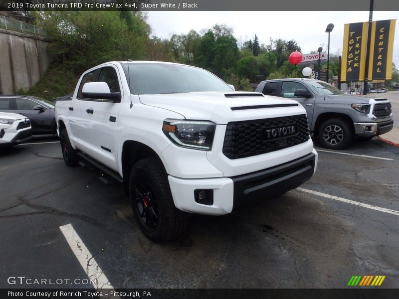 Front 3/4 View of 2019 Tundra TRD Pro CrewMax 4x4