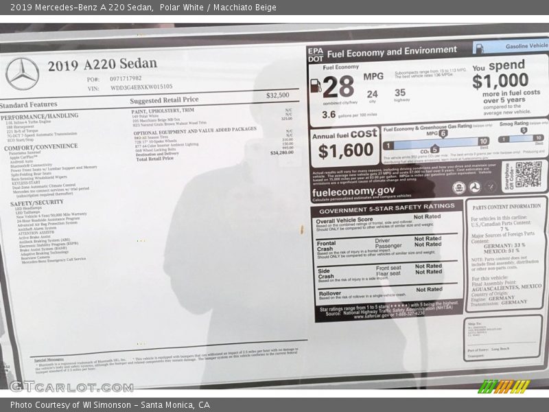 Polar White / Macchiato Beige 2019 Mercedes-Benz A 220 Sedan