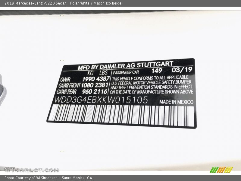 Polar White / Macchiato Beige 2019 Mercedes-Benz A 220 Sedan