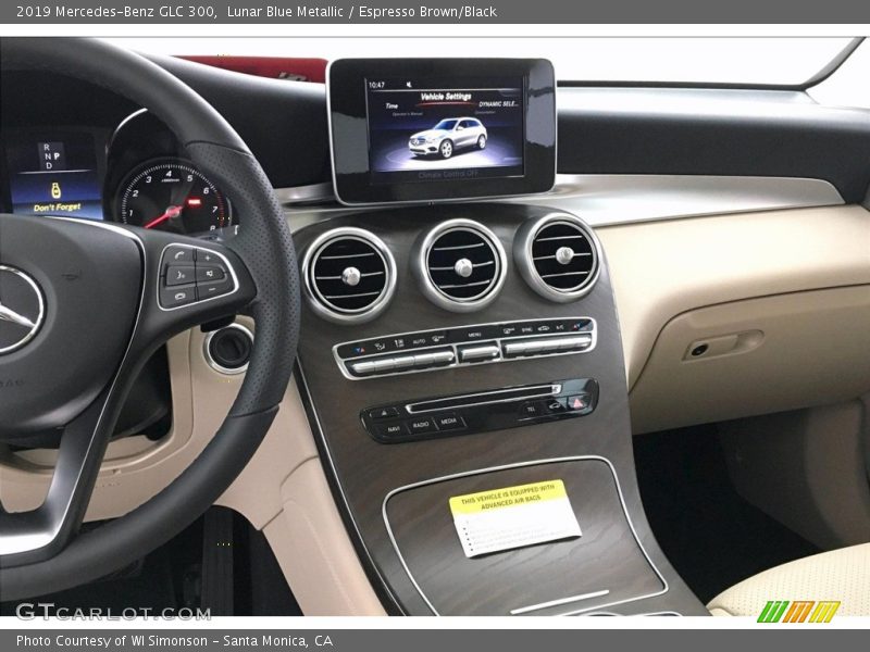 Lunar Blue Metallic / Espresso Brown/Black 2019 Mercedes-Benz GLC 300