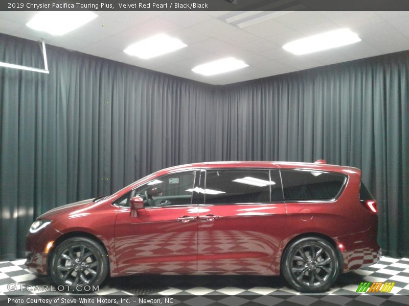 Velvet Red Pearl / Black/Black 2019 Chrysler Pacifica Touring Plus