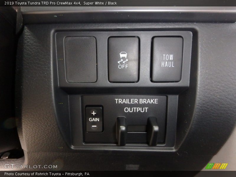 Super White / Black 2019 Toyota Tundra TRD Pro CrewMax 4x4