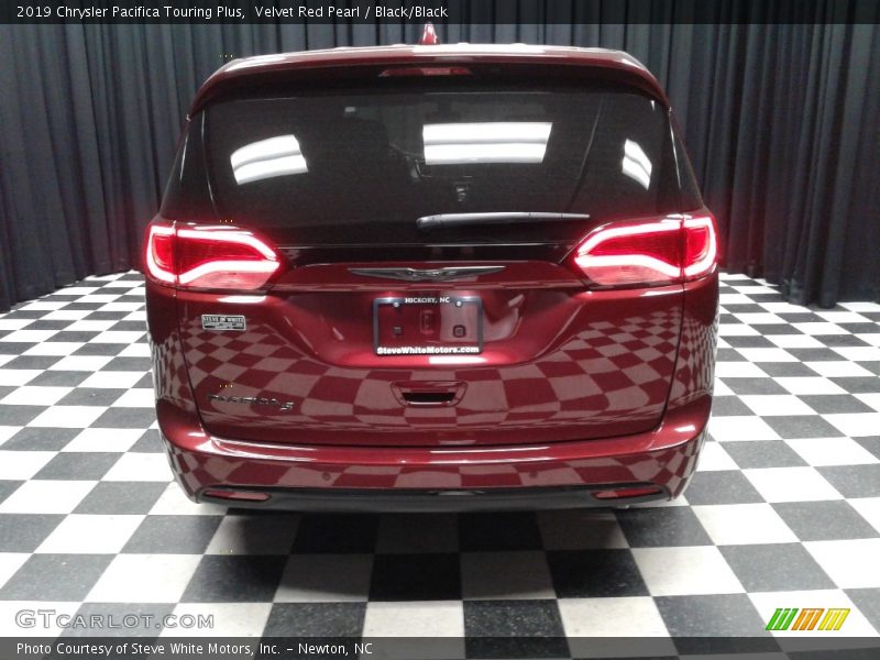 Velvet Red Pearl / Black/Black 2019 Chrysler Pacifica Touring Plus