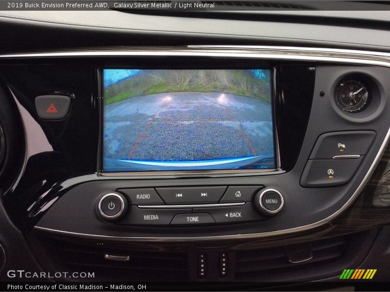 Galaxy Silver Metallic / Light Neutral 2019 Buick Envision Preferred AWD