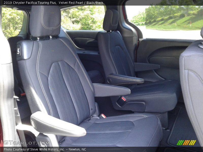 Velvet Red Pearl / Black/Black 2019 Chrysler Pacifica Touring Plus