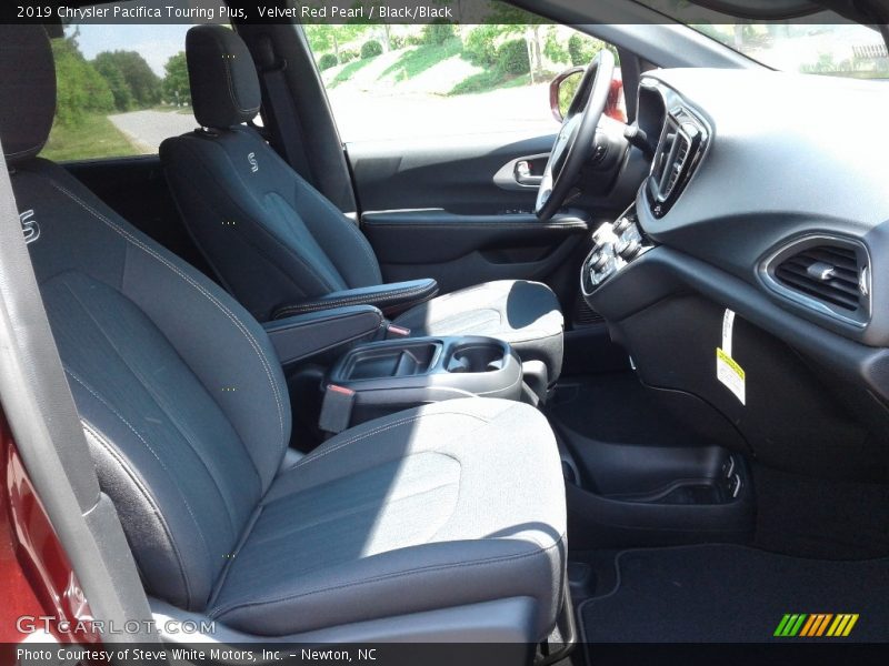 Velvet Red Pearl / Black/Black 2019 Chrysler Pacifica Touring Plus