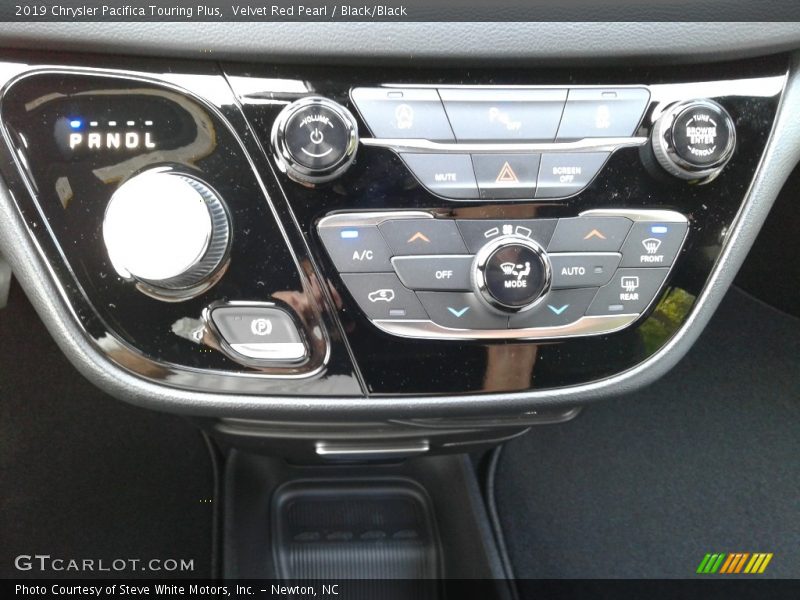 Velvet Red Pearl / Black/Black 2019 Chrysler Pacifica Touring Plus