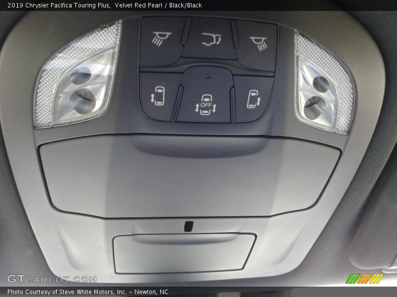 Velvet Red Pearl / Black/Black 2019 Chrysler Pacifica Touring Plus