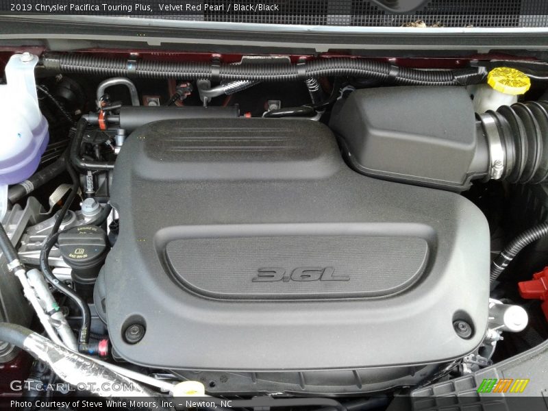 Velvet Red Pearl / Black/Black 2019 Chrysler Pacifica Touring Plus
