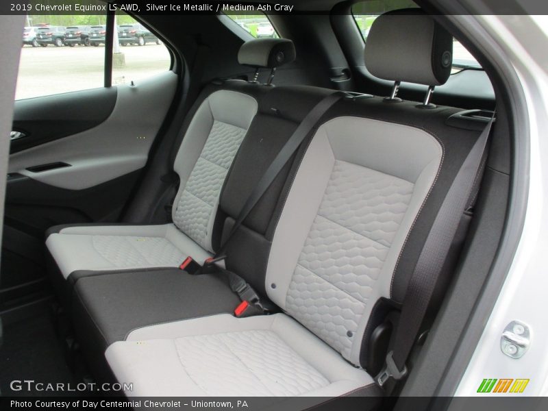 Silver Ice Metallic / Medium Ash Gray 2019 Chevrolet Equinox LS AWD