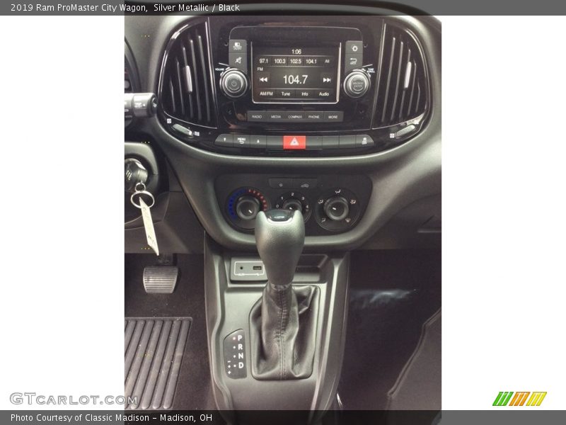 Controls of 2019 ProMaster City Wagon