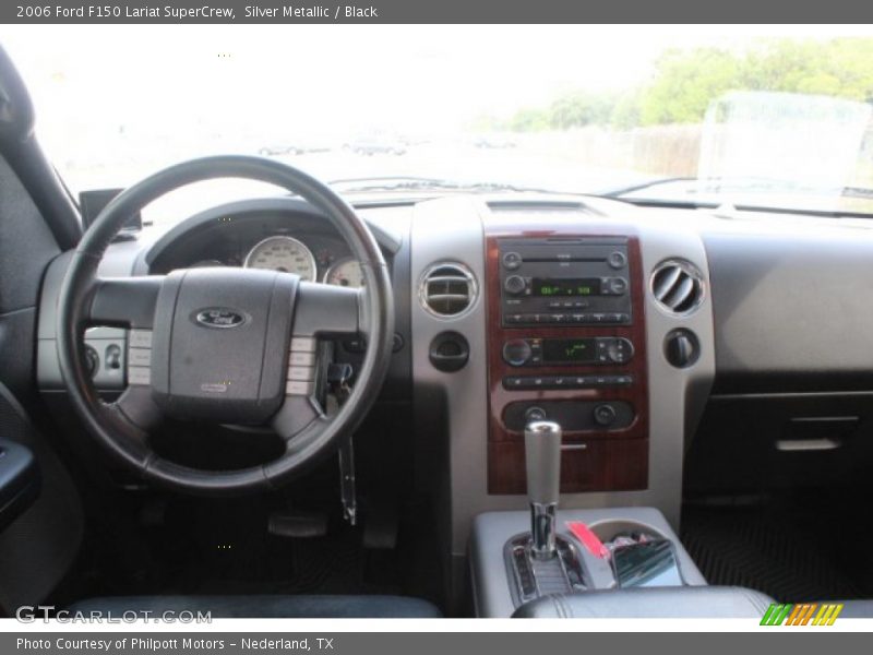 Silver Metallic / Black 2006 Ford F150 Lariat SuperCrew