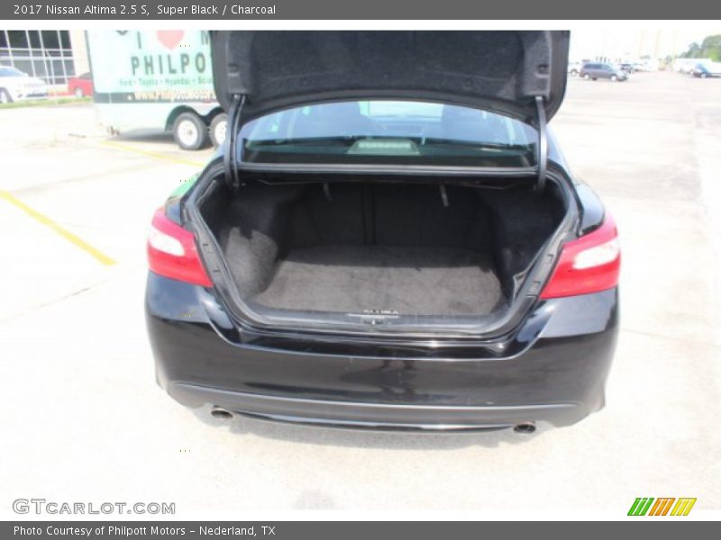 Super Black / Charcoal 2017 Nissan Altima 2.5 S