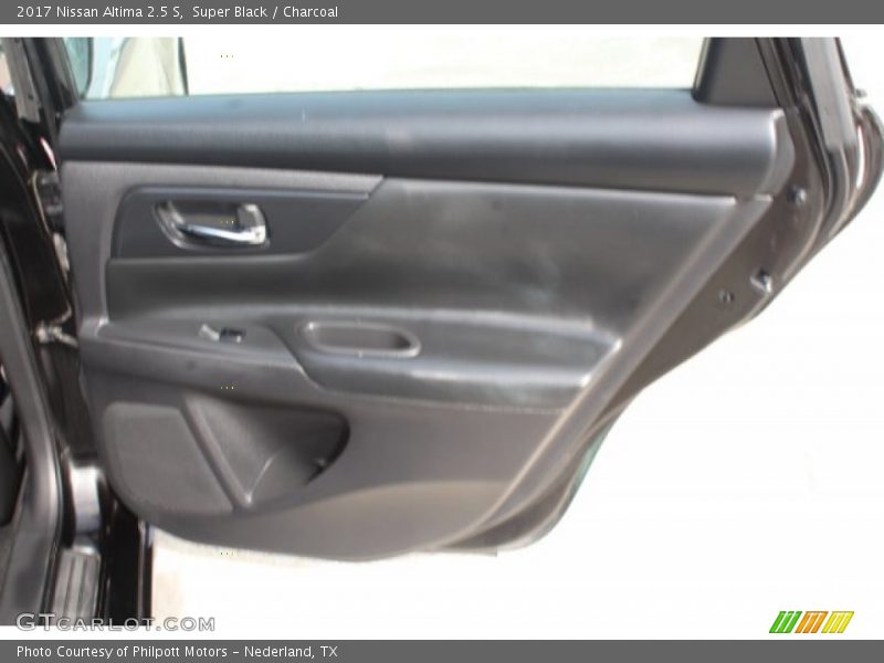 Super Black / Charcoal 2017 Nissan Altima 2.5 S