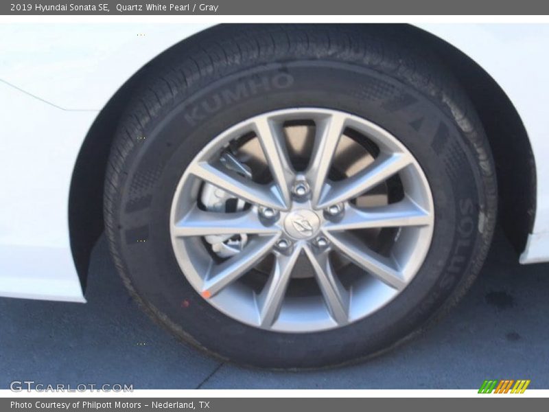 Quartz White Pearl / Gray 2019 Hyundai Sonata SE