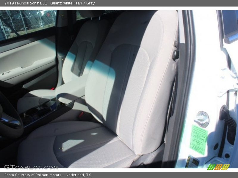 Quartz White Pearl / Gray 2019 Hyundai Sonata SE