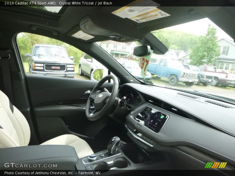 Crystal White Tricoat / Jet Black 2019 Cadillac XT4 Sport AWD
